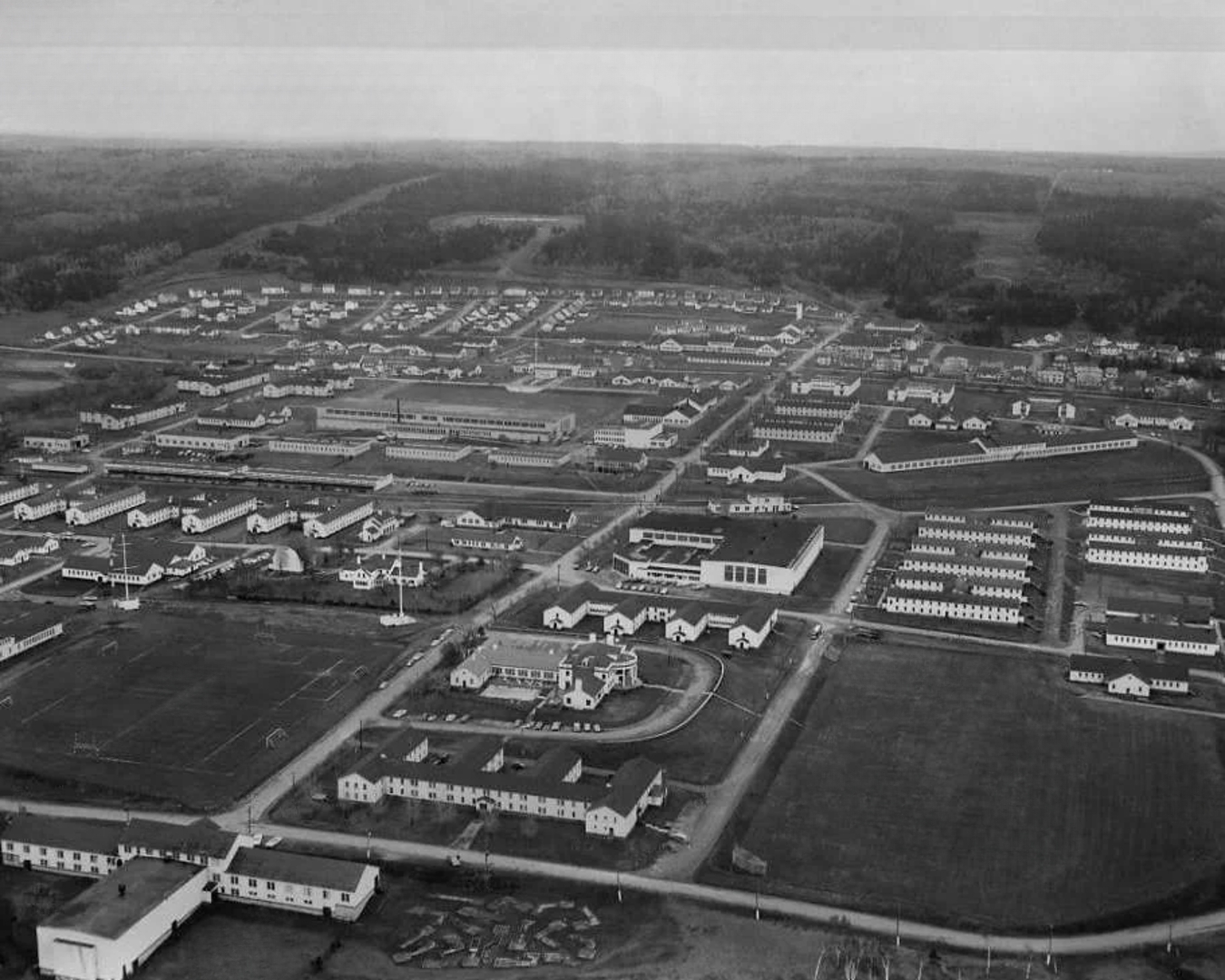   1966 00 00~ac~BTCornwallisAerialView~1350x1080~Eraser InPixio12