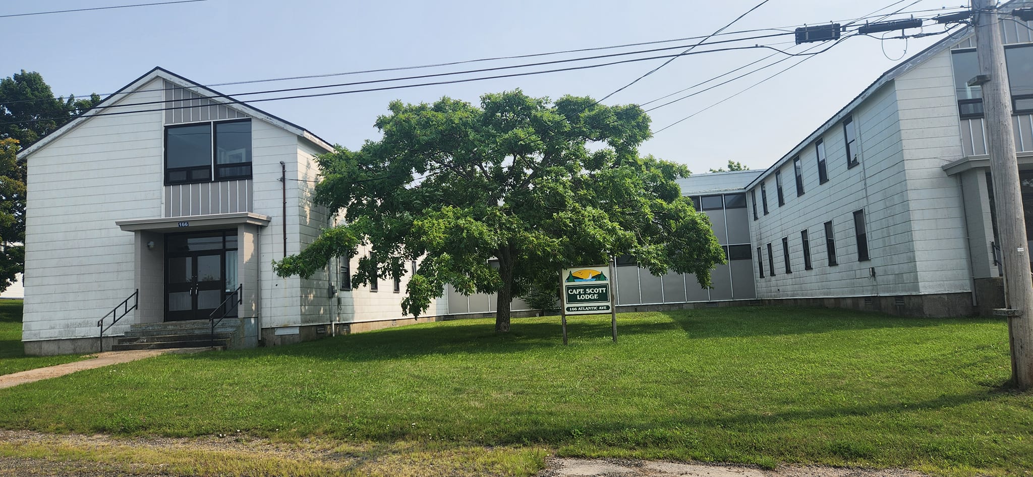 Cape Scott (L) + Provider (R)34-13E (L) + 34-13W (R)(front)166 Atlantic Avenue 