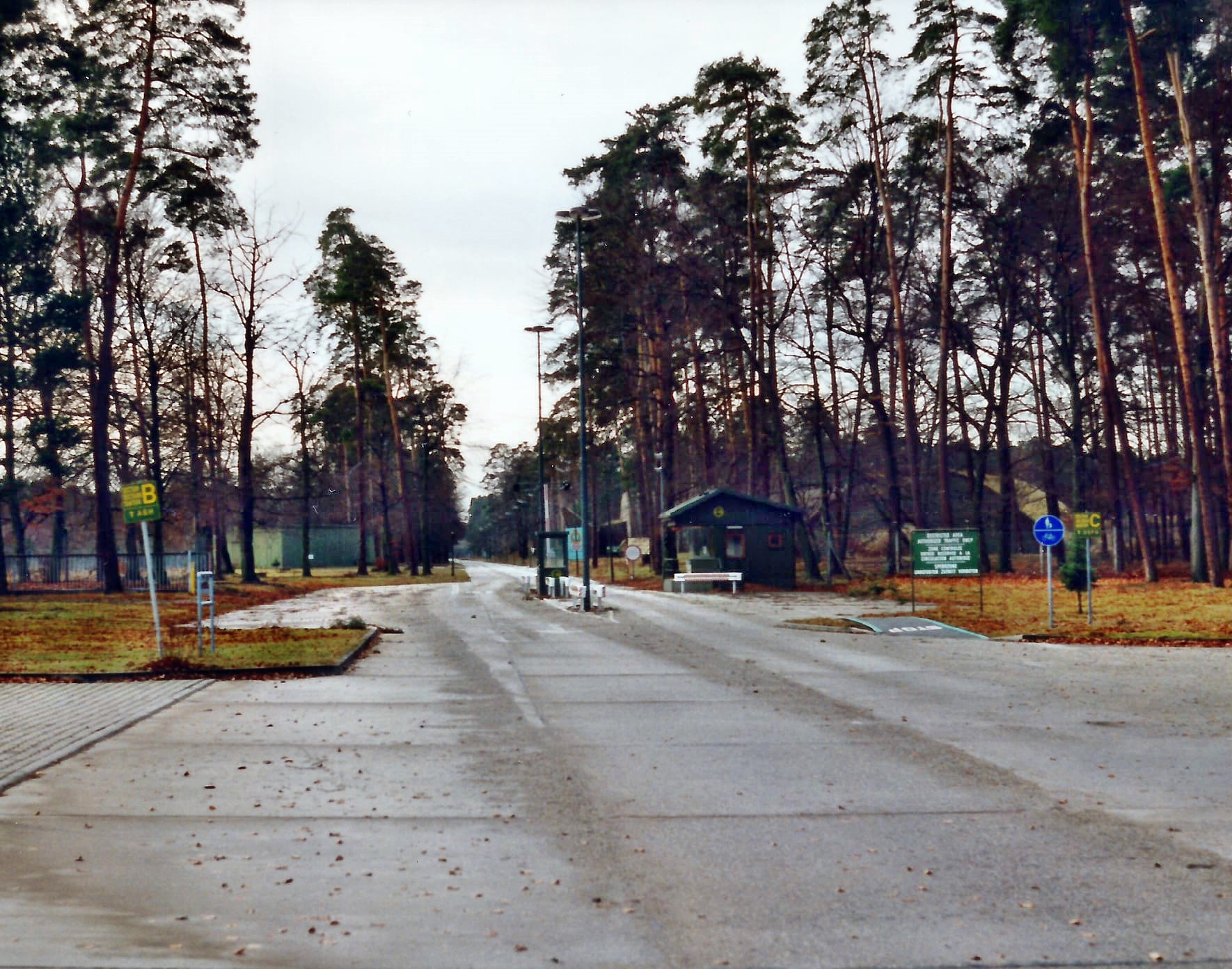The GRA gate to CF-104 flight lines(1970s-1980s)... photo submitted to CFB Baden Remembered (Facebook)