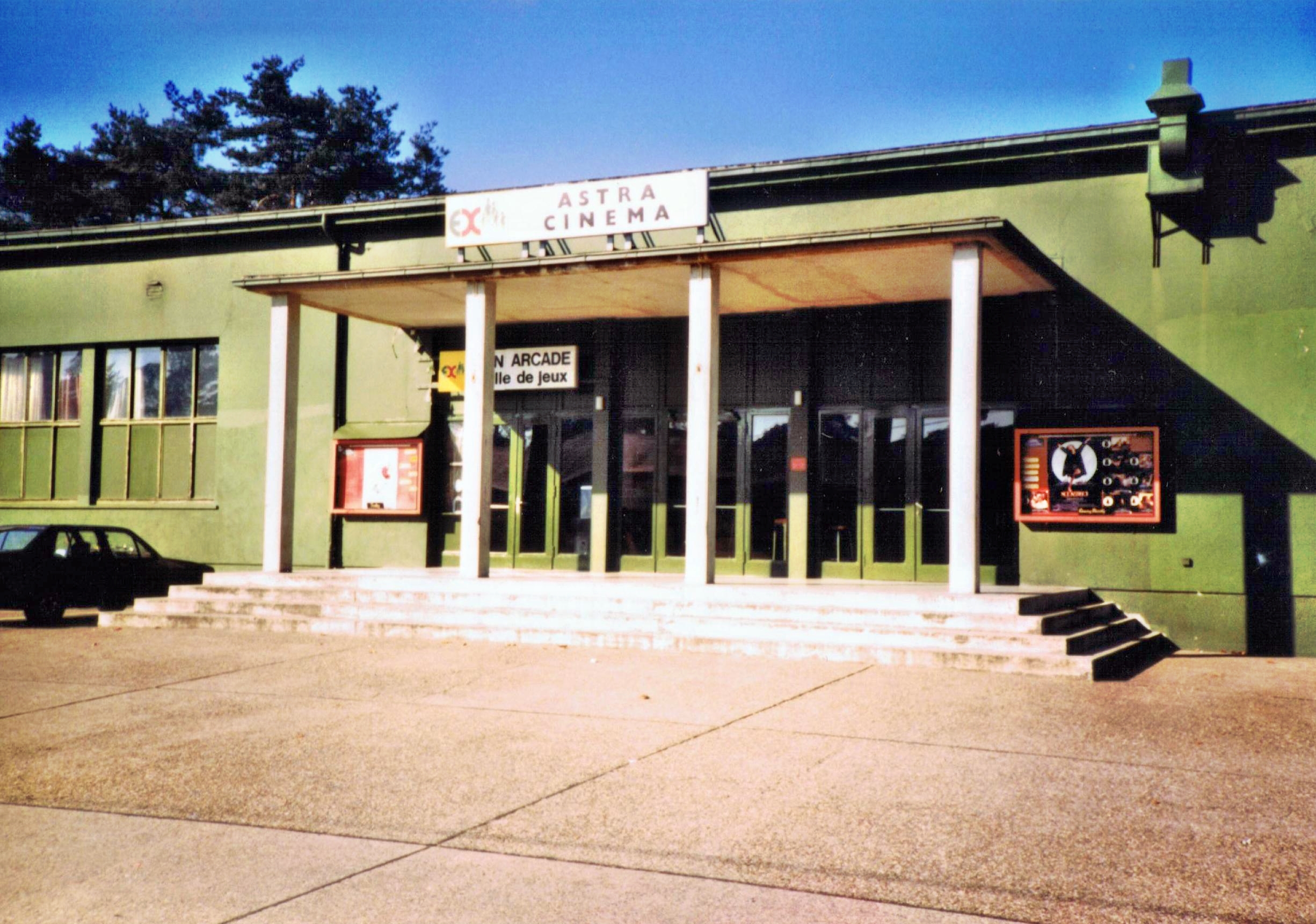 Astra Theatre(date unknown)... photo by Phantom of the flicks (Flickr)