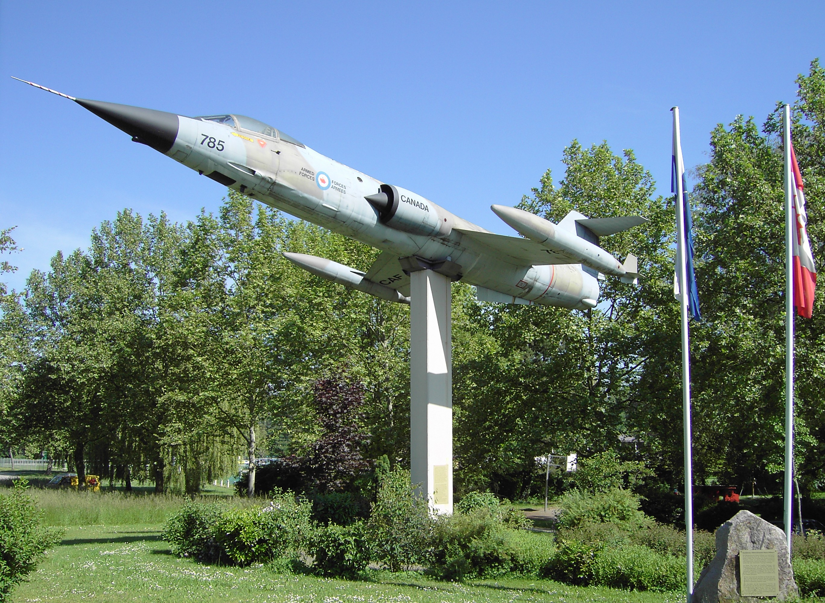  8TH July 2004 ... photo by Dschm68ra (WikiMedia) 