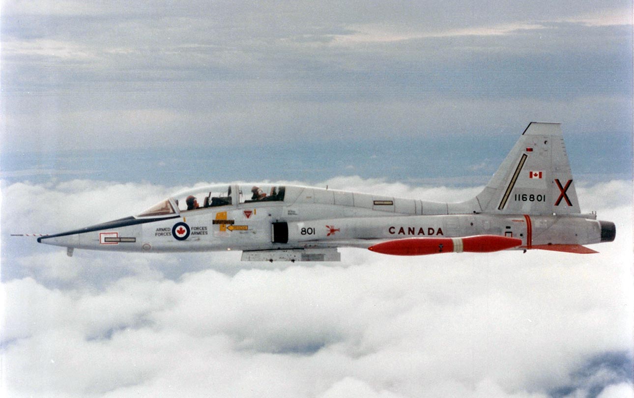 CF5 bia