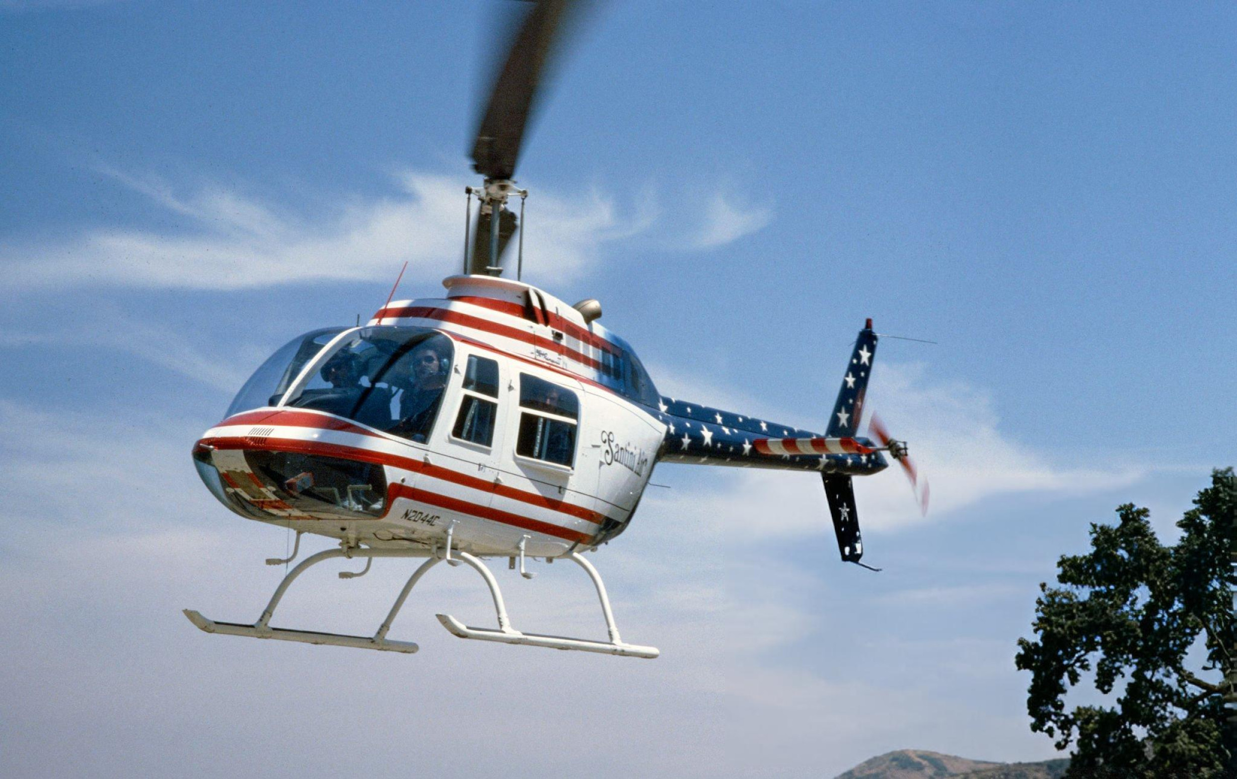 1985 09 04~gettyimages 1235278922 2048x2048~dl.beatsnoop.com 3000 rGPzblAh2K