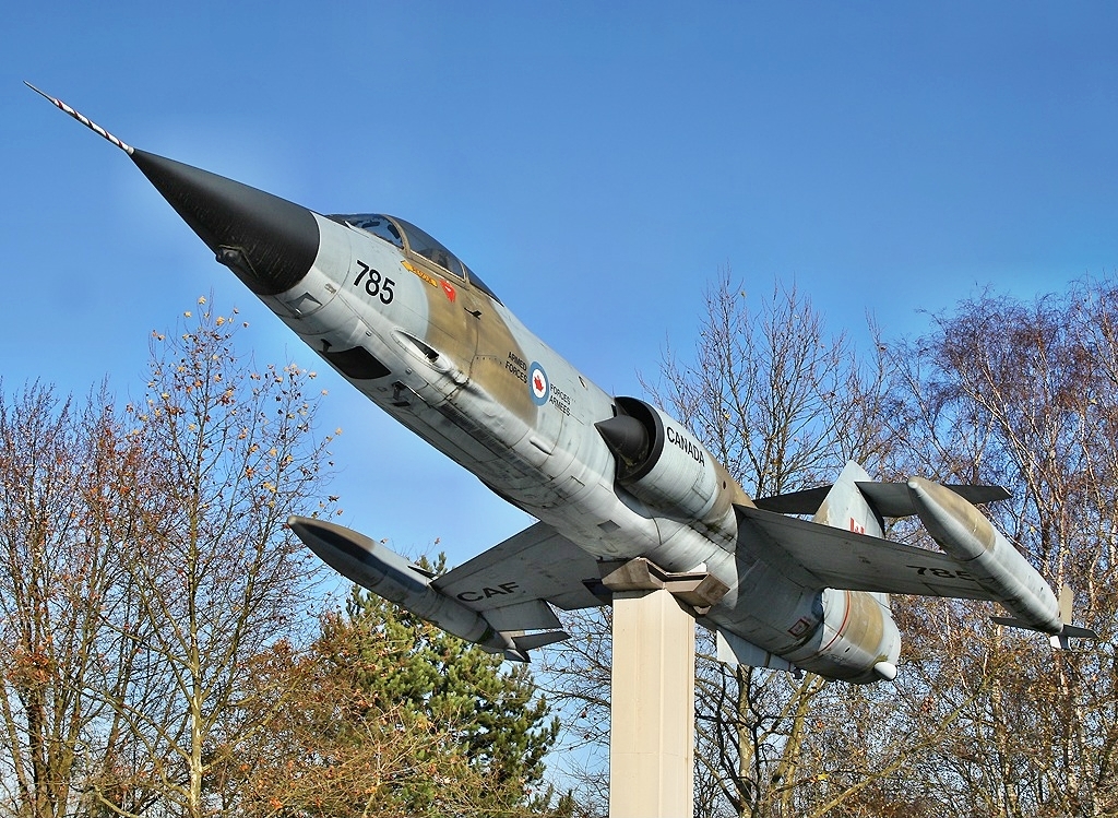  26TH November 2005 ... photo by Peter Menner (JetPhotos) 